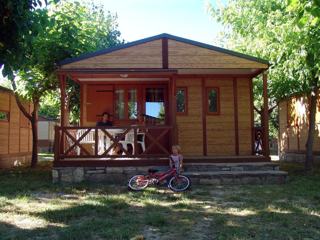 Bungalows Pena Montanesa Ainsa Bilik gambar
